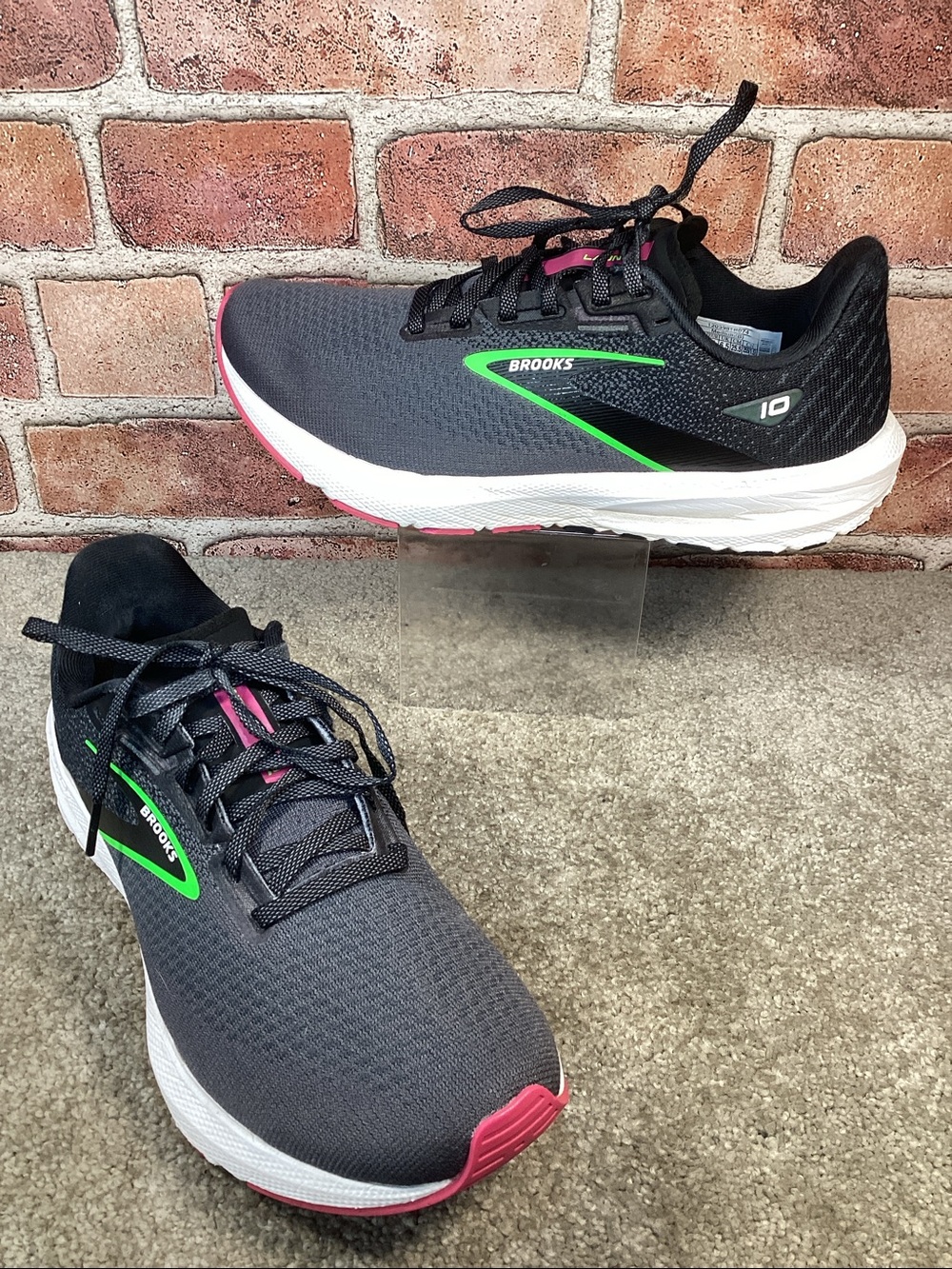 Brooks Launch 10 women’s lightweight running shoes sneakers size 8.5